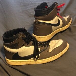 Travis Scott x Air Jordan 1 Retro High OG 'Mocha'